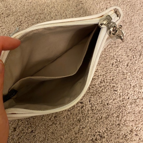 Wristlet - Picture 3 of 4